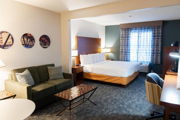 La Quinta by Wyndham Bannockburn-Deerfield image 28