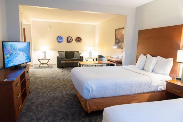 La Quinta by Wyndham Bannockburn-Deerfield image 6